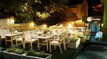 Weekend Boutique Hotel