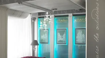 Weekend Boutique Hotel