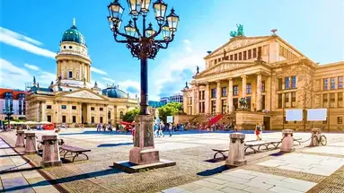 WEEKEND W BERLINIE
