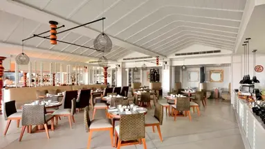 Weligama Bay Marriott Resort & Spa