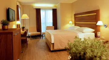 WELLNESS HOTEL APOLLO