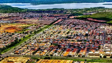 Wenezuela - Indianie, dżungla, wodospady.