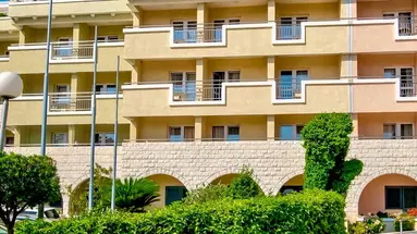 WGrand Hotel