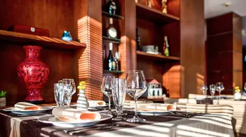 WGrand Hotel