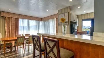 Wharf Inn