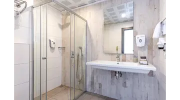WHITE CITY BEACH HOTEL