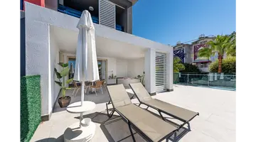 WHITE CITY BEACH HOTEL