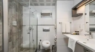 WHITE CITY BEACH HOTEL