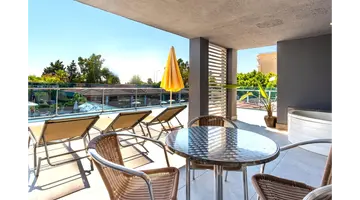 WHITE CITY BEACH HOTEL