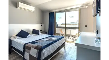 WHITE CITY BEACH HOTEL