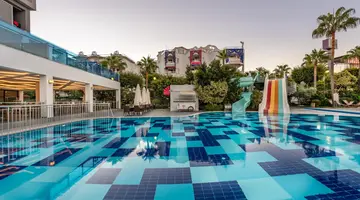 White City Beach Hotel