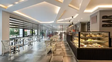 White City Beach Hotel