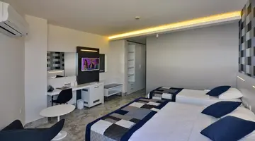 White City Beach Hotel