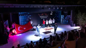 White City Beach Hotel