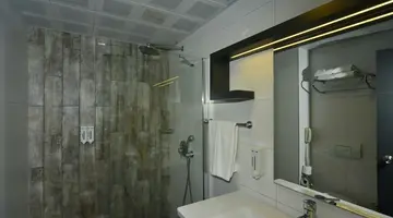 White City Beach Hotel