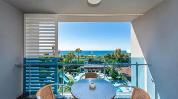 White City Beach Hotel