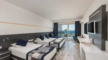 WHITE CITY BEACH HOTEL