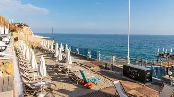 WHITE CITY BEACH HOTEL