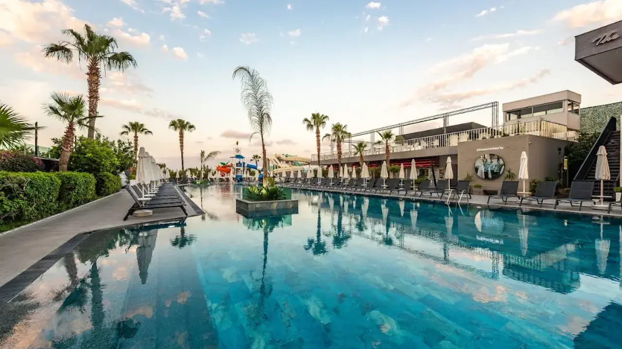 WHITE CITY RESORT