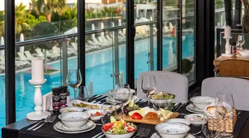 WHITE CITY RESORT