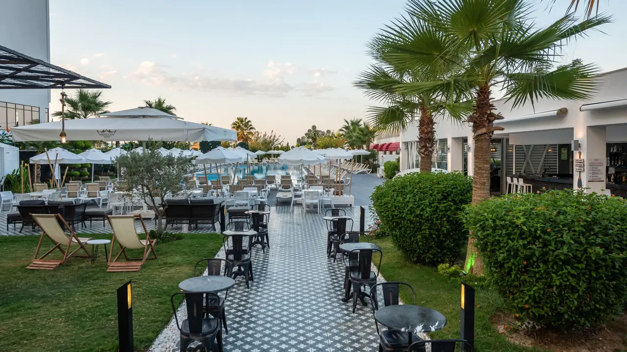 WHITE CITY RESORT