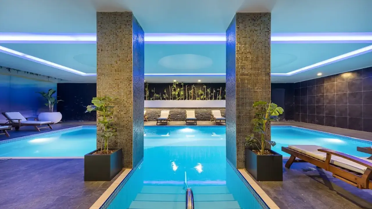 WHITE CITY RESORT