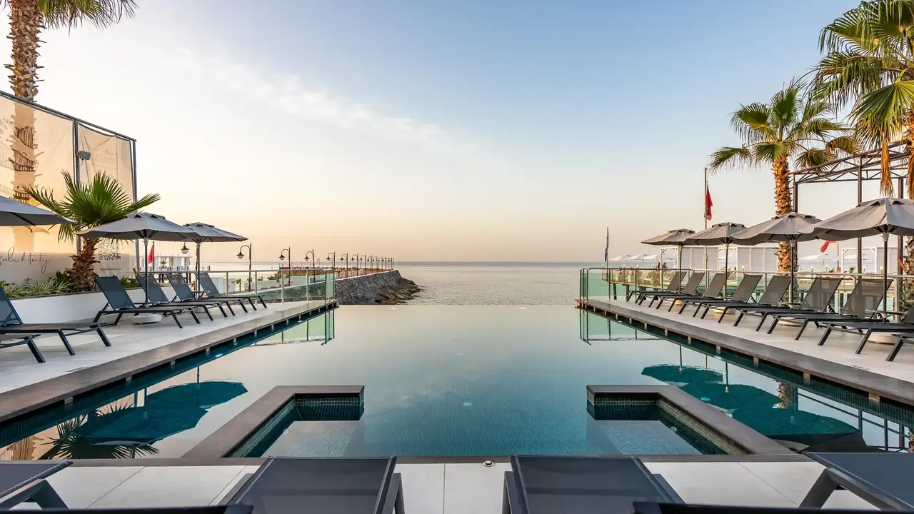 WHITE CITY RESORT