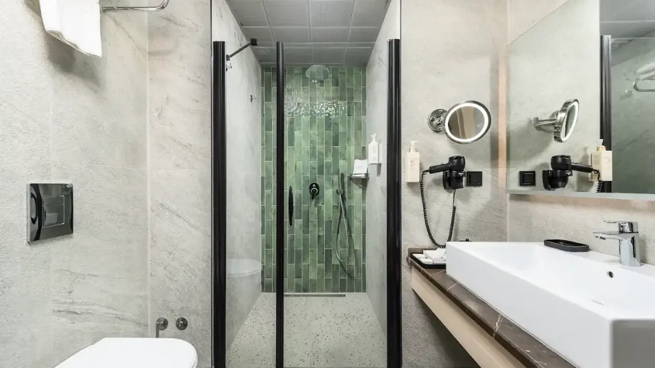 WHITE CITY RESORT