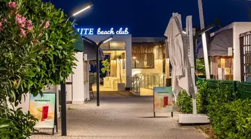 WHITE CITY RESORT
