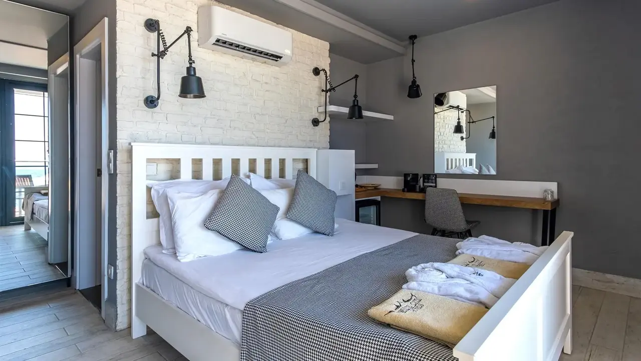 WHITE CITY RESORT