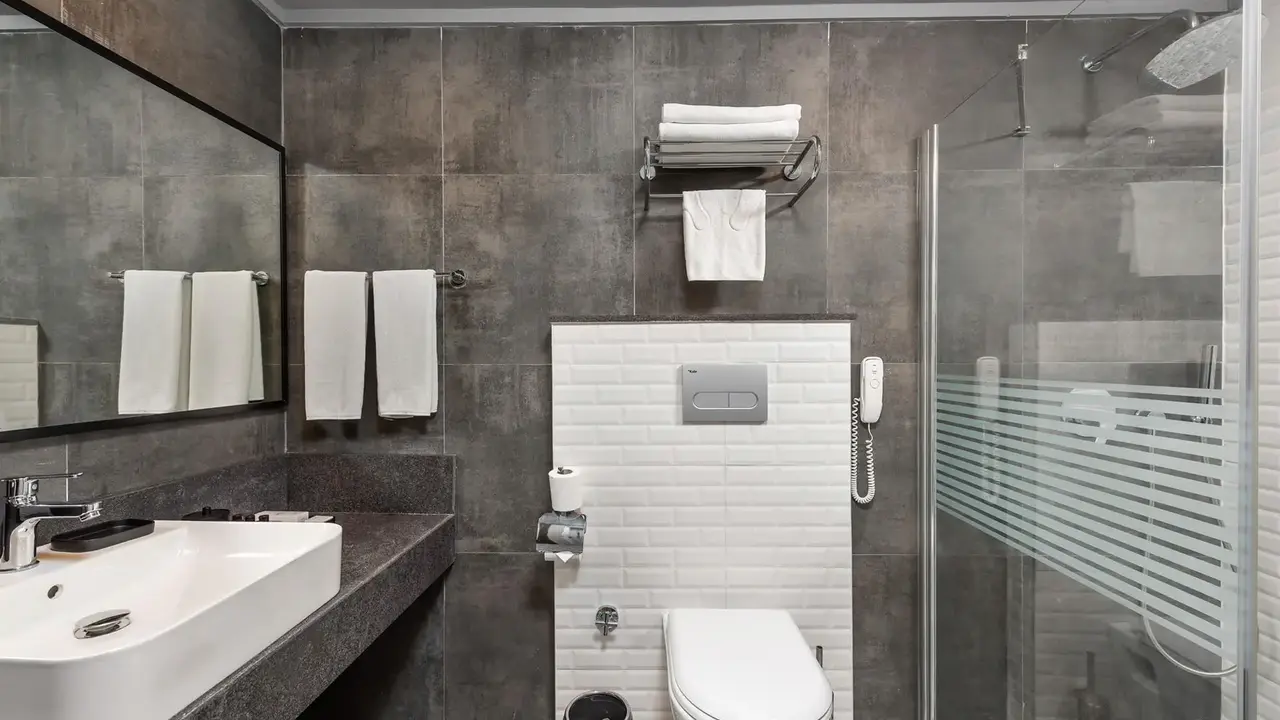 WHITE CITY RESORT