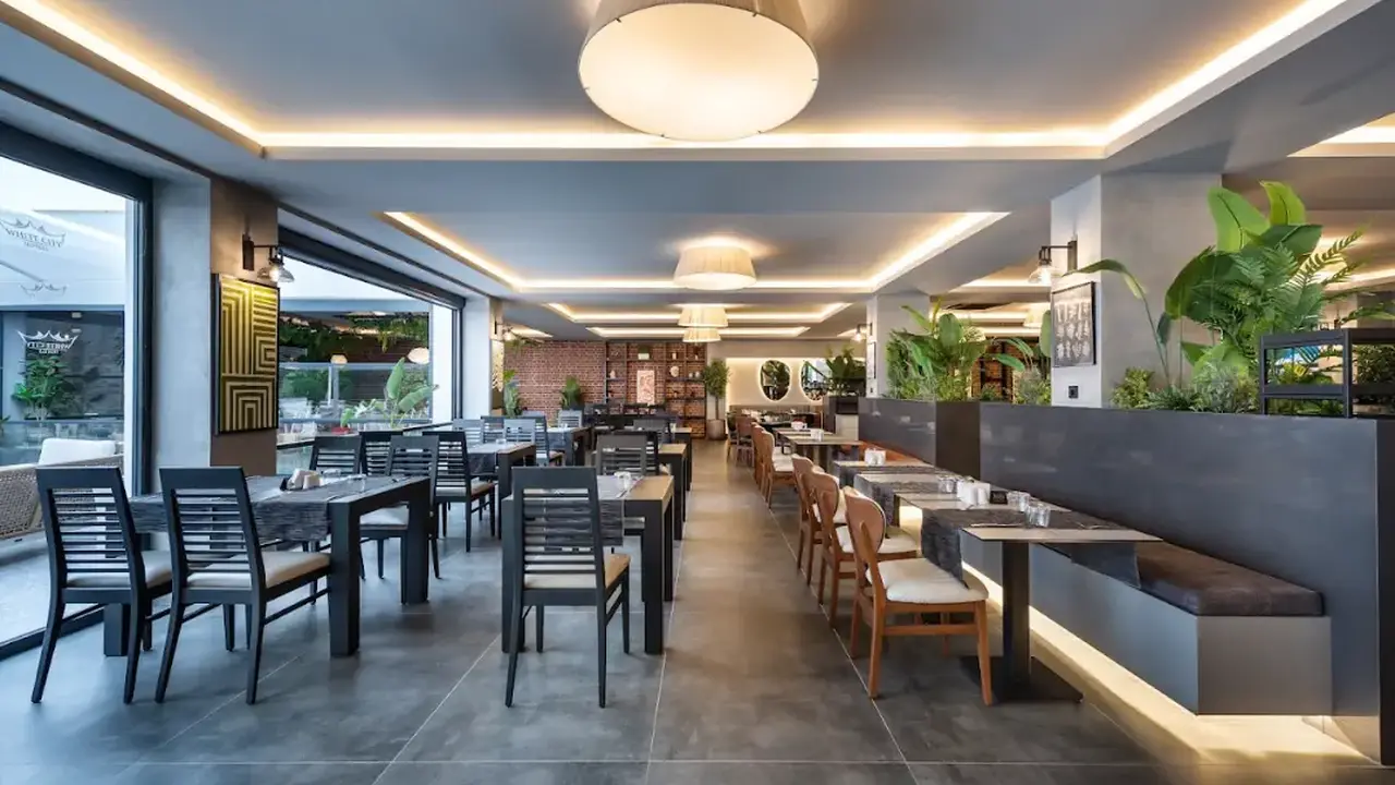 WHITE CITY RESORT