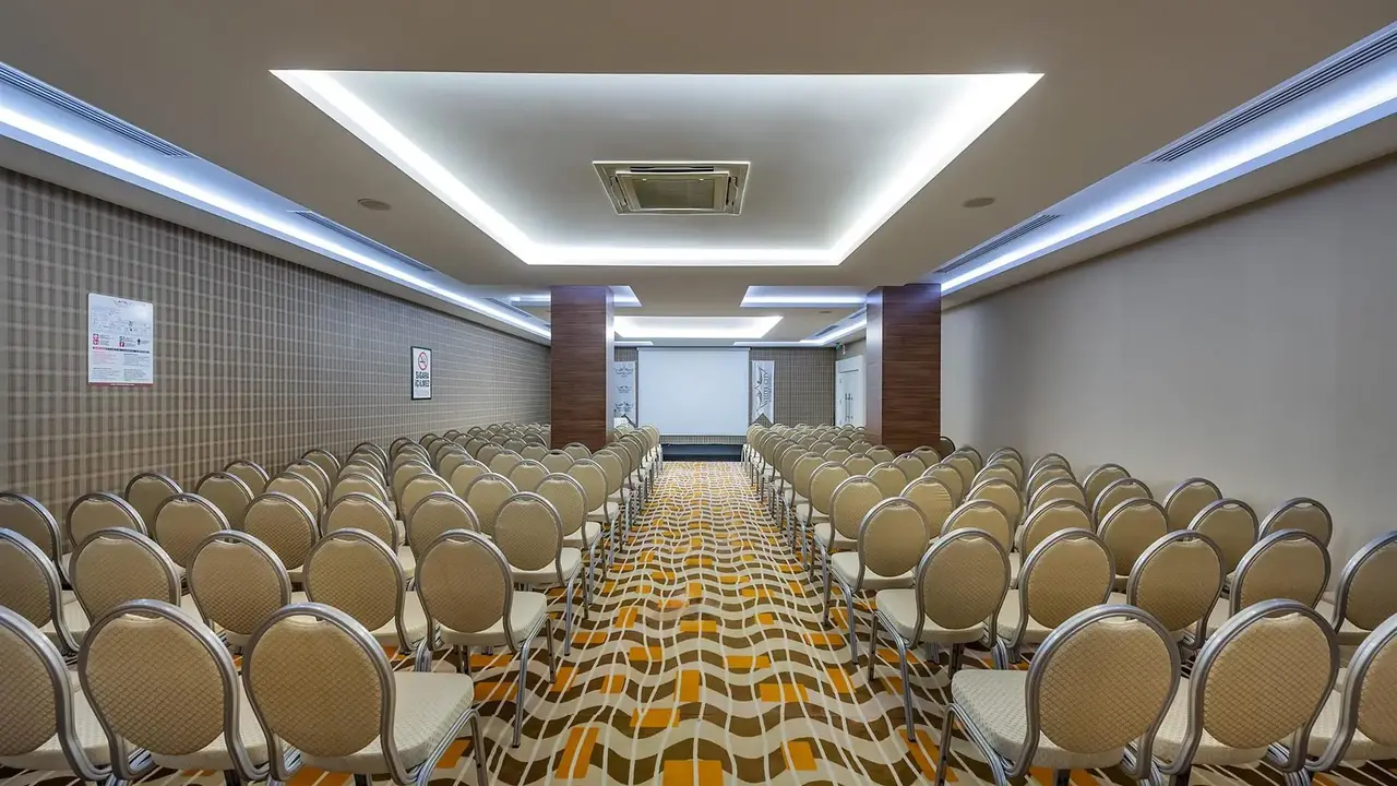 WHITE CITY RESORT