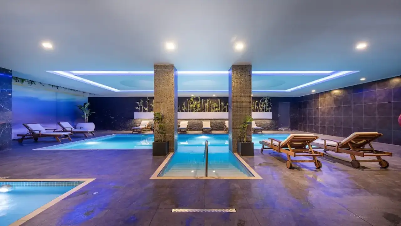 WHITE CITY RESORT