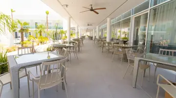 White Dreams Resort