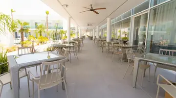 White Dreams Resort