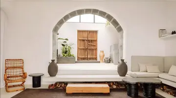 White Exclusive Suites & Villas