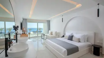 WHITE HILLS