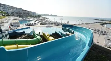 WHITE LAGOON