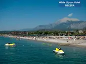 WHITE LILYUM HOTEL