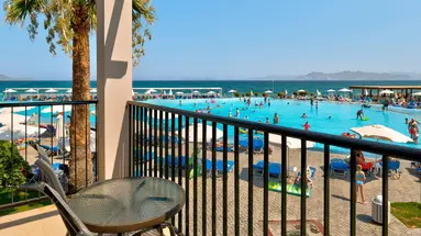 White Olive Marine Aquapark