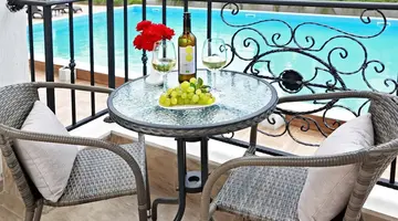 White Rock Castle Suite Hotel and SPA