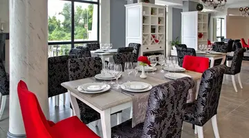 White Rock Castle Suite Hotel and SPA