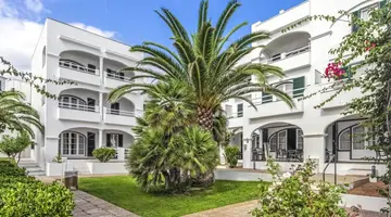 White Sands Beach Club