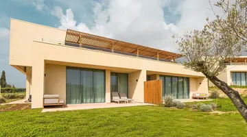 White Shell Beach Villas