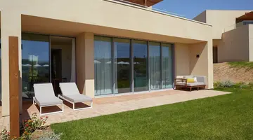 White Shell Beach Villas