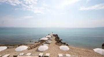 White Suites - Adults Only