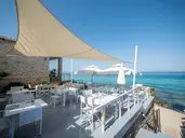 WHITE SUITES BOUTIQUE HOTEL