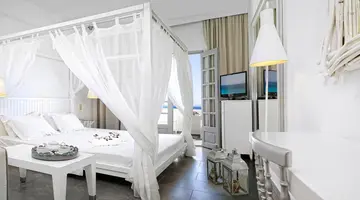 WHITE SUITES BOUTIQUE HOTEL