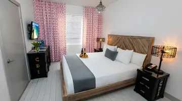 Whitelaw Hotel